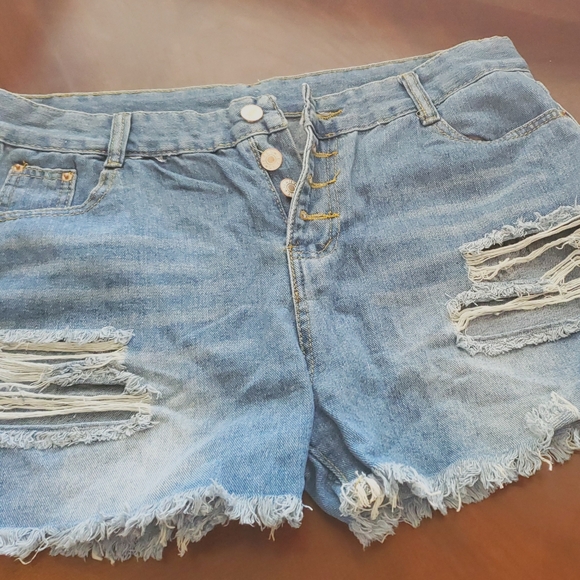 Distressed Jeans Denim cutoff ripped Shorts - Picture 13 of 14